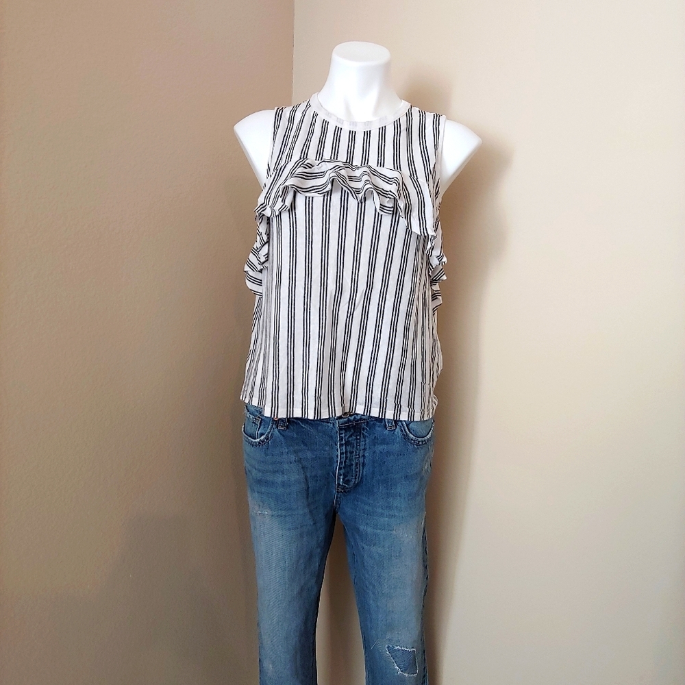 🔴 Stripe Sleeveless Ruffle Top